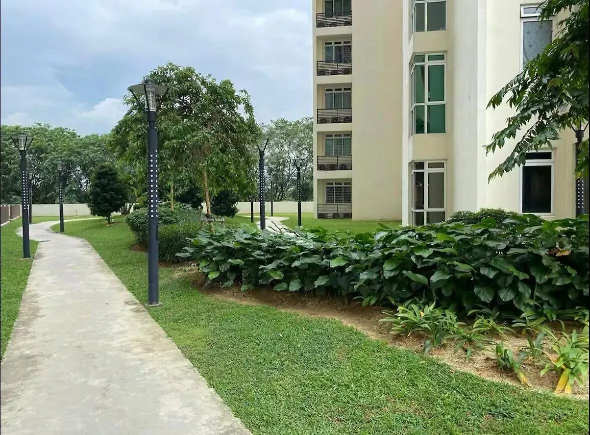 Spacious 3Bdroomksldaya Johor Bahru Apartment